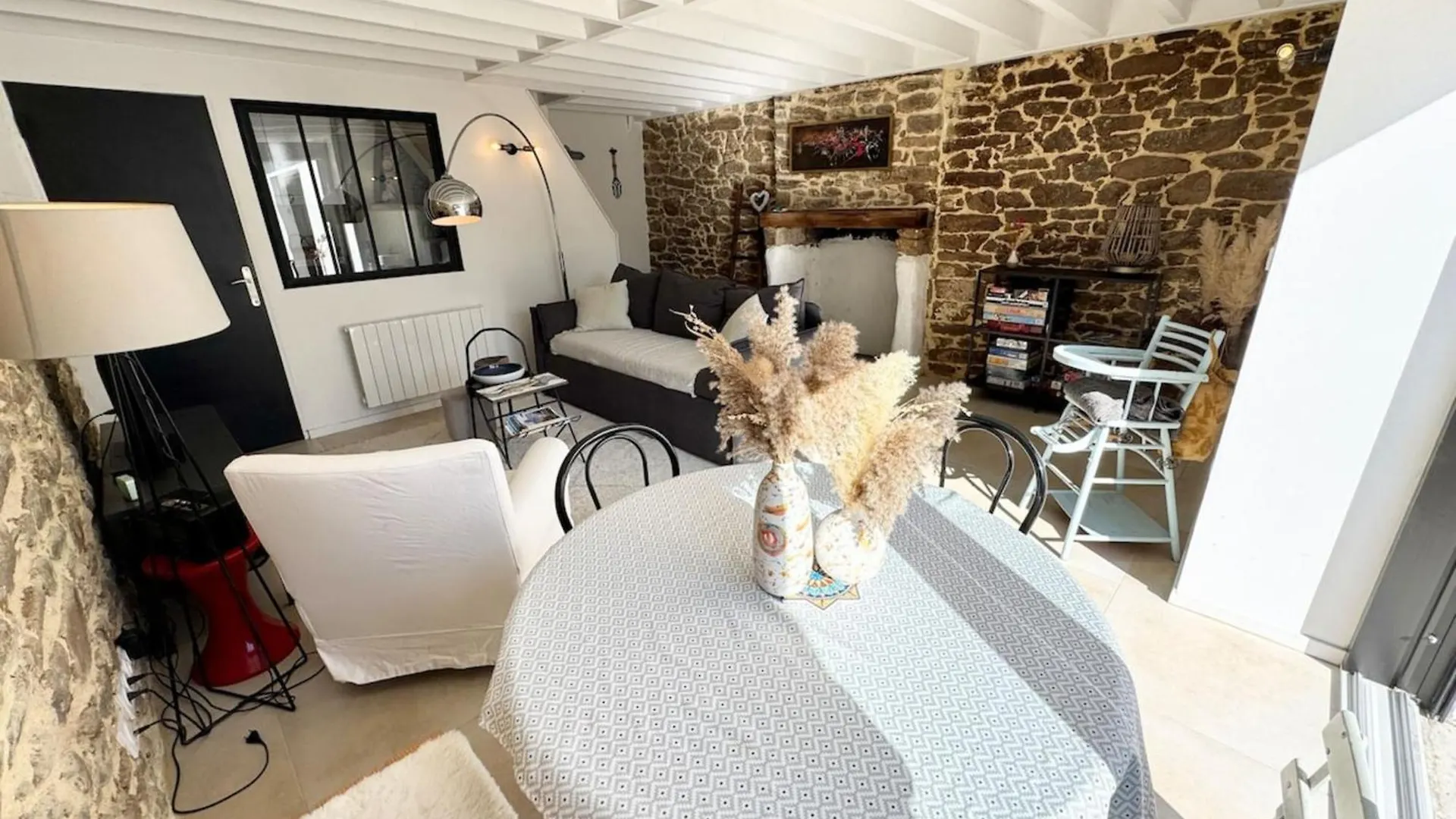Maison De Charme Renovee- Jardin - 5Min Des Plages Arzon 0*,  France